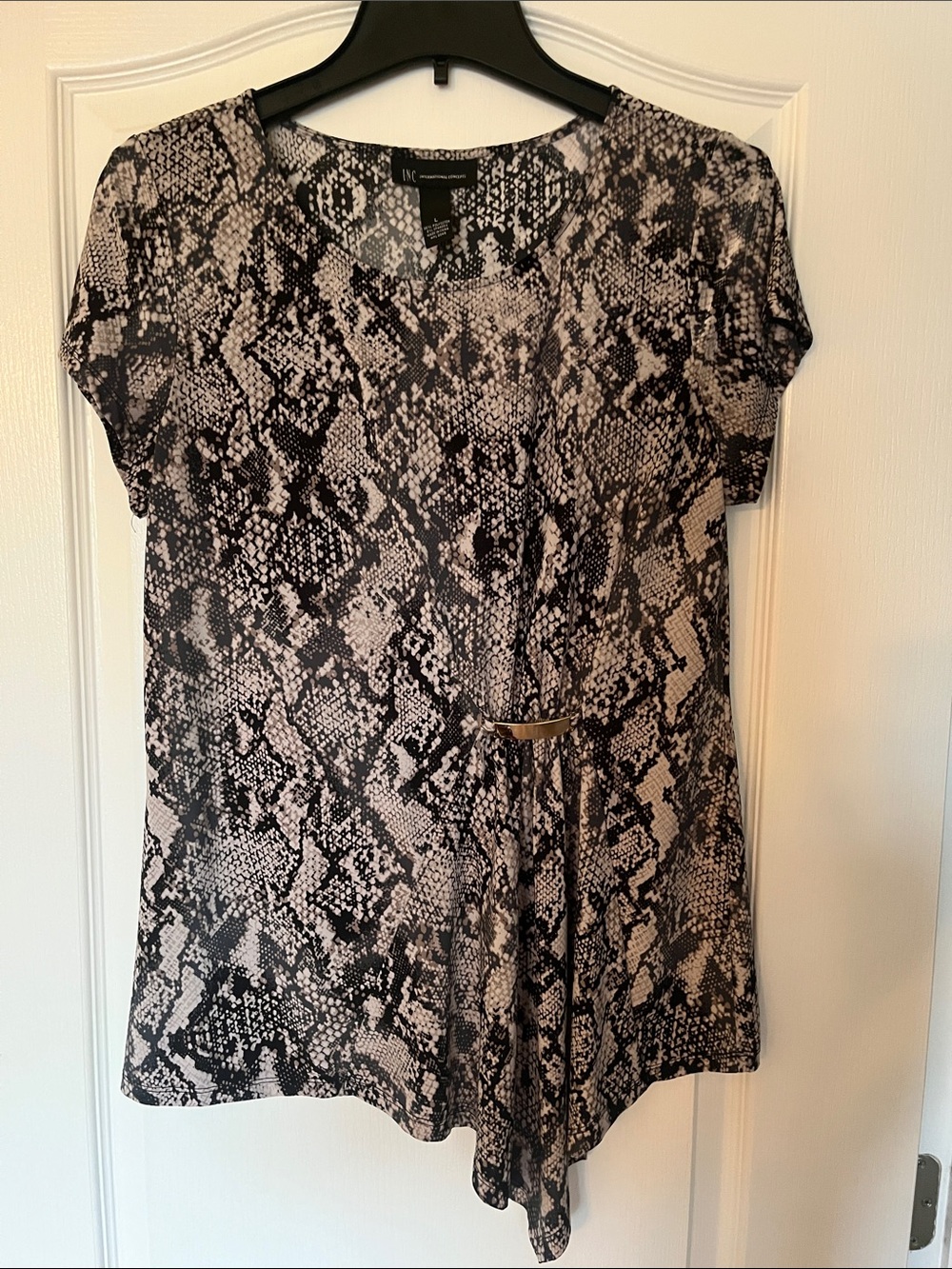 INC International Concepts Black and Cream Snake-Print